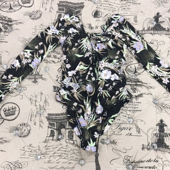 Volcom Juniors' For Shore Lace-Up SwimsuIT - Picture 3 of 6